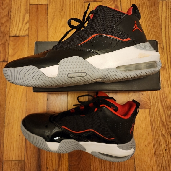 Air Jordan - Picture 2 of 7